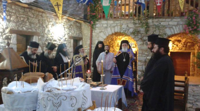 &Eta; &gamma;&iota;&omicron;&rho;&tau;ή &tau;&omicron;&upsilon; &Alpha;&gamma;ί&omicron;&upsilon; &Pi;&rho;&omicron;&kappa;&omicron;&pi;ί&omicron;&upsilon; &sigma;&tau;&eta;&nu; &kappa;&alpha;&rho;&delta;&iota;ά &tau;&eta;&sigmaf; &Kappa;&upsilon;&nu;&omicron;&upsilon;&rho;ί&alpha;&sigmaf; (&epsilon;&iota;&kappa;ό&nu;&epsilon;&sigmaf;)!