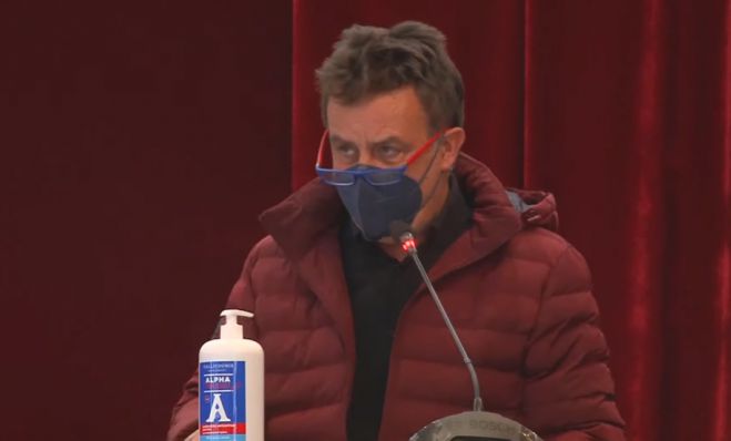 &Rho;&omicron;&upsilon;&mu;&epsilon;&lambda;&iota;ώ&tau;&eta;&sigmaf;: "&Alpha;&pi;&alpha;&rho;ά&delta;&epsilon;&kappa;&tau;&omicron; &nu;&alpha; &beta;&omicron;&mu;&beta;&alpha;&rho;&delta;ί&zeta;&epsilon;&tau;&epsilon; &tau;&omicron;&upsilon;&sigmaf; &pi;&omicron;&lambda;ί&tau;&epsilon;&sigmaf; &tau;&eta;&sigmaf; &Mu;&epsilon;&gamma;&alpha;&lambda;ό&pi;&omicron;&lambda;&eta;&sigmaf; &mu;&epsilon; &psi;&epsilon;ύ&tau;&iota;&kappa;&epsilon;&sigmaf; &upsilon;&pi;&omicron;&sigma;&chi;έ&sigma;&epsilon;&iota;&sigmaf;"