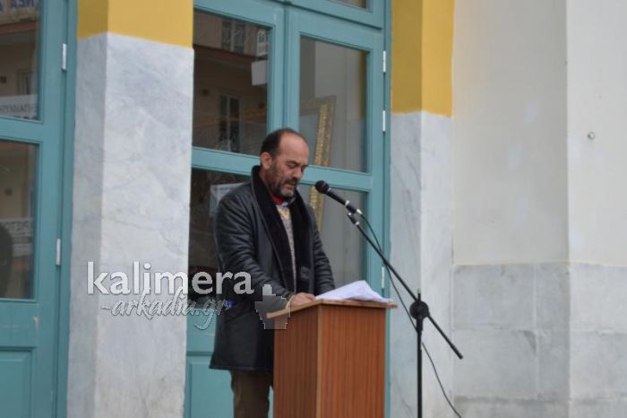 Για τις δύο γραμμές που συγκρούονται στον αγώνα των αγροτών – Γράφει ο Δ. Κολοβός