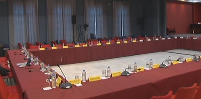 LIVE &eta; &sigma;&upsilon;&nu;&epsilon;&delta;&rho;ί&alpha;&sigma;&eta; &tau;&omicron;&upsilon; &Pi;&epsilon;&rho;&iota;&phi;&epsilon;&rho;&epsilon;&iota;&alpha;&kappa;&omicron;ύ &Sigma;&upsilon;&mu;&beta;&omicron;&upsilon;&lambda;ί&omicron;&upsilon;!