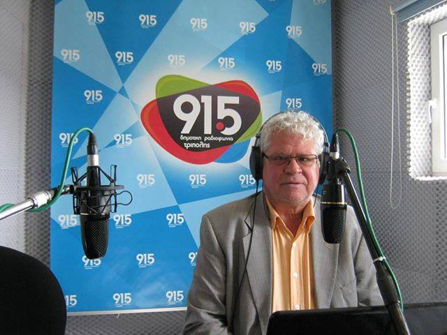 &Gamma;&iota;&alpha; &tau;&eta;&nu; &alpha;&sigma;&phi;&alpha;&lambda;ή &chi;&rho;ή&sigma;&eta; &tau;&omega;&nu; &kappa;&iota;&nu;&eta;&tau;ώ&nu; &tau;&eta;&lambda;&epsilon;&phi;ώ&nu;&omega;&nu; &mu;ί&lambda;&eta;&sigma;&epsilon; &sigma;&epsilon; &mu;&alpha;&theta;&eta;&tau;έ&sigmaf; &omicron; &Gamma;. &Pi;&epsilon;&tau;&sigma;έ&lambda;&eta;&sigmaf;