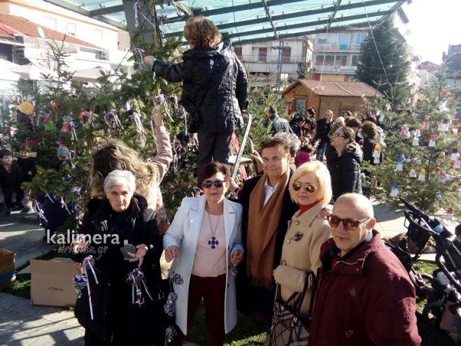 &Chi;&rho;&iota;&sigma;&tau;&omicron;&upsilon;&gamma;&epsilon;&nu;&nu;&iota;ά&tau;&iota;&kappa;ά &delta;έ&nu;&delta;&rho;&alpha; &sigma;&tau;ό&lambda;&iota;&sigma;&epsilon; &tau;&omicron; &Nu;&Pi;&Delta;&Delta; &tau;&omicron;&upsilon; &Delta;ή&mu;&omicron;&upsilon; &sigma;&tau;&omicron; &kappa;έ&nu;&tau;&rho;&omicron; &tau;&eta;&sigmaf; &Tau;&rho;ί&pi;&omicron;&lambda;&eta;&sigmaf;! (vd)