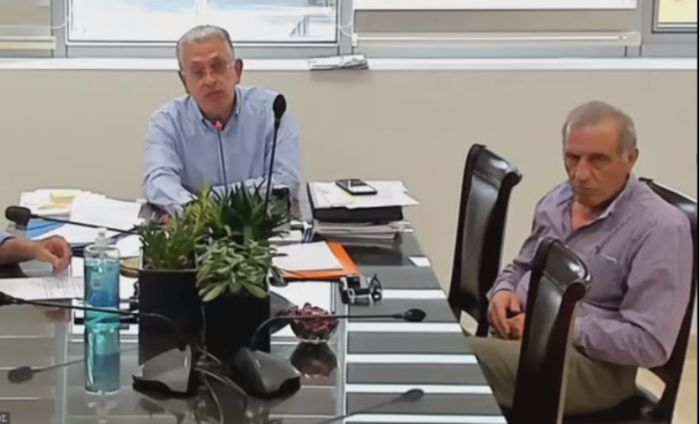 &Lambda;&alpha;&mu;&pi;&rho;ό&pi;&omicron;&upsilon;&lambda;&omicron;&sigmaf;: &laquo;&Mu;&epsilon; &epsilon;&nu;&tau;&omicron;&lambda;ή &Pi;&epsilon;&rho;&iota;&phi;&epsilon;&rho;&epsilon;&iota;ά&rho;&chi;&eta;, &pi;&rho;&omicron;&chi;&omega;&rho;ή&sigma;&alpha;&mu;&epsilon; &sigma;&tau;&eta;&nu; &alpha;&nu;&alpha;&sigma;&tau;&omicron;&lambda;ή έ&gamma;&kappa;&rho;&iota;&sigma;&eta;&sigmaf; &tau;&eta;&sigmaf; &epsilon;&gamma;&kappa;&alpha;&tau;ά&sigma;&tau;&alpha;&sigma;&eta;&sigmaf; &sigma;&tau;&omicron; &Alpha;&theta;ή&nu;&alpha;&iota;&omicron;&raquo;
