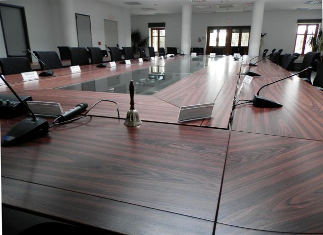 &Delta;&epsilon;&nu; &sigma;&upsilon;&nu;&epsilon;&delta;&rho;ί&alpha;&sigma;&epsilon; &tau;&omicron; &Delta;&eta;&mu;&omicron;&tau;&iota;&kappa;ό &Sigma;&upsilon;&mu;&beta;&omicron;ύ&lambda;&iota;&omicron; &Mu;&epsilon;&gamma;&alpha;&lambda;ό&pi;&omicron;&lambda;&eta;&sigmaf;