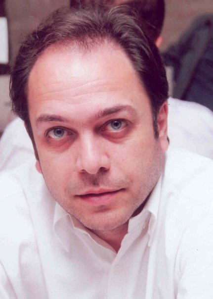 &Alpha;&nu;&tau;&iota;&pi;&rho;ό&sigma;&omega;&pi;&omicron;&sigmaf; &sigma;&tau;&eta;&nu; &Pi;&alpha;&nu;&epsilon;&lambda;&lambda;ή&nu;&iota;&alpha; &Omicron;&mu;&omicron;&sigma;&pi;&omicron;&nu;&delta;ί&alpha; &Phi;&omicron;&rho;&omicron;&tau;&epsilon;&chi;&nu;&iota;&kappa;ώ&nu; &epsilon;&kappa;&lambda;έ&chi;&tau;&eta;&kappa;&epsilon; &omicron; &Nu;ί&kappa;&omicron;&sigmaf; &Kappa;&alpha;&beta;&omicron;&upsilon;&rho;ί&nu;&omicron;&sigmaf;