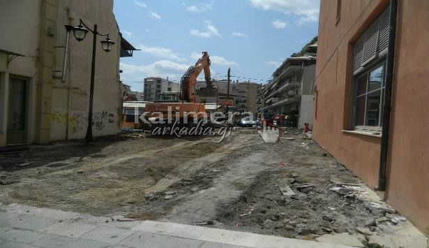 &Sigma;&tau;&eta;&nu; &tau;&epsilon;&lambda;&iota;&kappa;ή &epsilon;&upsilon;&theta;&epsilon;ί&alpha; &tau;&alpha; έ&rho;&gamma;&alpha;- &Alpha;&lambda;&lambda;ά&zeta;&epsilon;&iota; ό&psi;&eta; &eta; &Pi;&lambda;&alpha;&tau;&epsilon;ί&alpha; Ά&rho;&epsilon;&omega;&sigmaf; (&epsilon;&iota;&kappa;ό&nu;&epsilon;&sigmaf;)