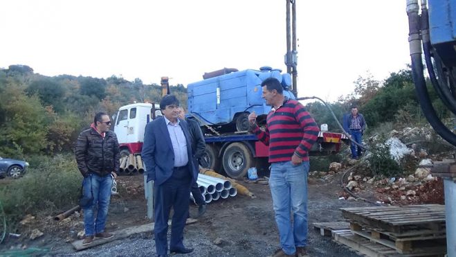 &Mu;&alpha;&nu;&theta;&upsilon;&rho;έ&alpha; &Tau;&epsilon;&gamma;έ&alpha;&sigmaf; | &Gamma;&epsilon;ώ&tau;&rho;&eta;&sigma;&eta; &theta;&alpha; &delta;ώ&sigma;&epsilon;&iota; &nu;&epsilon;&rho;ό &sigma;&tau;&omicron;&nu; &kappa;ά&mu;&pi;&omicron; &tau;&eta;&sigmaf; &pi;&epsilon;&rho;&iota;&omicron;&chi;ή&sigmaf;! (vd)