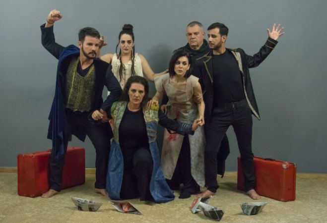 &Delta;&eta;&mu;&eta;&tau;&sigma;ά&nu;&alpha; | &Theta;&epsilon;&alpha;&tau;&rho;&iota;&kappa;ή &pi;&alpha;&rho;ά&sigma;&tau;&alpha;&sigma;&eta; &mu;&epsilon; &delta;&omega;&rho;&epsilon;ά&nu; &epsilon;ί&sigma;&omicron;&delta;&omicron;!