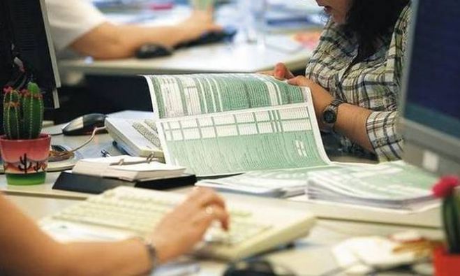 &Sigma;&tau;&omicron; &mu;&iota;&kappa;&rho;&omicron;&sigma;&kappa;ό&pi;&iota;&omicron; &tau;&eta;&sigmaf; &epsilon;&phi;&omicron;&rho;ί&alpha;&sigmaf; &epsilon;&pi;&alpha;&gamma;&gamma;&epsilon;&lambda;&mu;&alpha;&tau;ί&epsilon;&sigmaf; &mu;&epsilon; &tau;&zeta;ί&rho;&omicron; έ&omega;&sigmaf; 10.000 &epsilon;&upsilon;&rho;ώ!