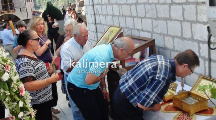 Φωτορεπορτάζ από τις εορταστικές εκδηλώσεις στη Δημητσάνα για την Αγία Κυριακή!