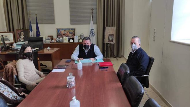 &Mu;&epsilon; &tau;&omicron;&nu; &Delta;ή&mu;&alpha;&rho;&chi;&omicron; &Beta;ό&rho;&epsilon;&iota;&alpha;&sigmaf; &Kappa;&upsilon;&nu;&omicron;&upsilon;&rho;ί&alpha;&sigmaf; &sigma;&upsilon;&nu;&alpha;&nu;&tau;ή&theta;&eta;&kappa;&epsilon; &omicron; &Alpha;&nu;&tau;&iota;&pi;&epsilon;&rho;&iota;&phi;&epsilon;&rho;&epsilon;&iota;ά&rho;&chi;&eta;&sigmaf; &Sigma;&kappa;&alpha;&nu;&tau;&zeta;ό&sigmaf;
