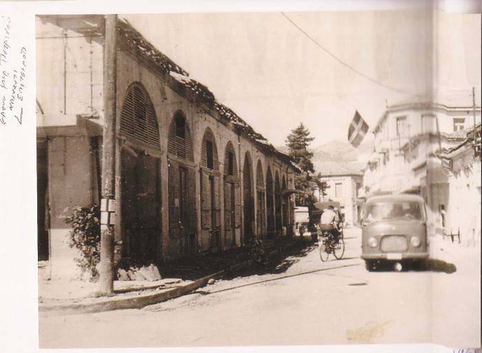 &Eta; &pi;&alpha;&lambda;&iota;ά &sigma;&kappa;&epsilon;&pi;&alpha;&sigma;&tau;ή &alpha;&gamma;&omicron;&rho;ά &sigma;&tau;&eta;&nu; &pi;&lambda;&alpha;&tau;&epsilon;ί&alpha; &Pi;&epsilon;&tau;&rho;&iota;&nu;&omicron;ύ!