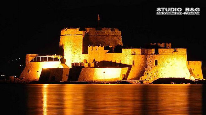 Φωτίστηκε και πάλι το Μπούρτζι