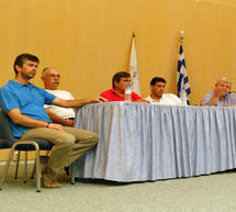 &Tau;&eta;&nu; &pi;&alpha;&rho;&alpha;ί&tau;&eta;&sigma;&eta; &tau;&omicron;&upsilon; &Delta;&eta;&mu;ά&rho;&chi;&omicron;&upsilon; &Tau;&rho;ί&pi;&omicron;&lambda;&eta;&sigmaf; &zeta;ή&tau;&eta;&sigma;&epsilon; &omicron; &Pi;&alpha;&upsilon;&lambda;ή&sigmaf; &kappa;&alpha;&iota; &pi;ά&epsilon;&iota; &sigma;&tau;&omicron;&nu; &Epsilon;&iota;&sigma;&alpha;&gamma;&gamma;&epsilon;&lambda;έ&alpha; &gamma;&iota;&alpha; &tau;&alpha; &sigma;&kappa;&omicron;&upsilon;&pi;ί&delta;&iota;&alpha;! (video)