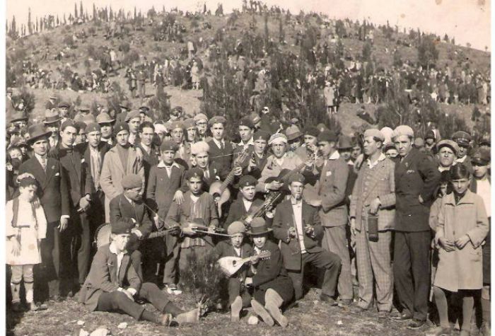 Φωτογραφία του 1929 από την Καθαρά Δευτέρα στο Λόφο της Κάρτσοβας!