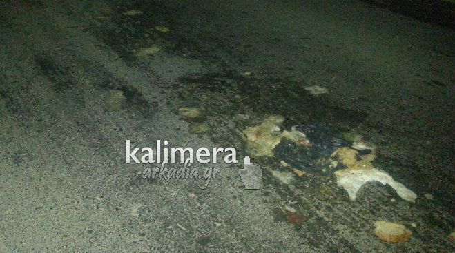 Τσαλαπατημένα σκουπίδια παντού στην Τρίπολη (εικόνες)