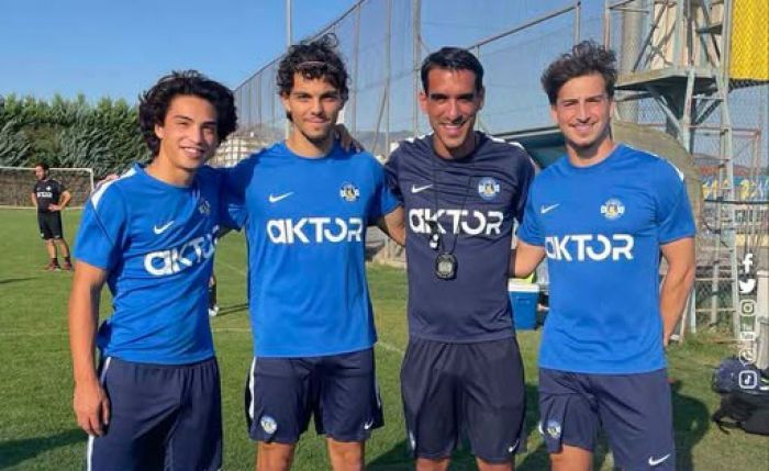 &Alpha;&pi;ό &tau;&omicron; &Sigma;&iota;&kappa;ά&gamma;&omicron; &sigma;&tau;&eta;&nu; &Tau;&rho;ί&pi;&omicron;&lambda;&eta;!
