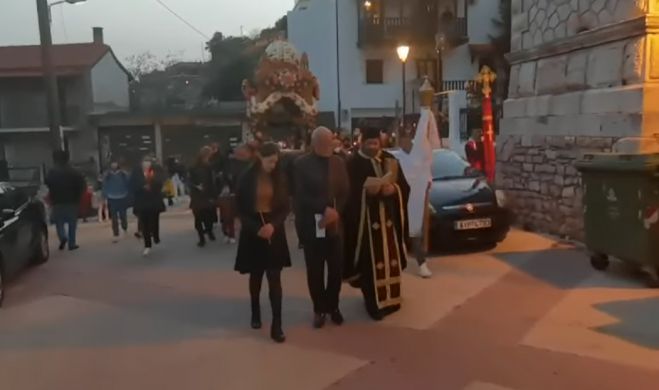 Τρόπαια Γορτυνίας | Η περιφορά του Επιταφίου του Αγίου Γεωργίου (vd)