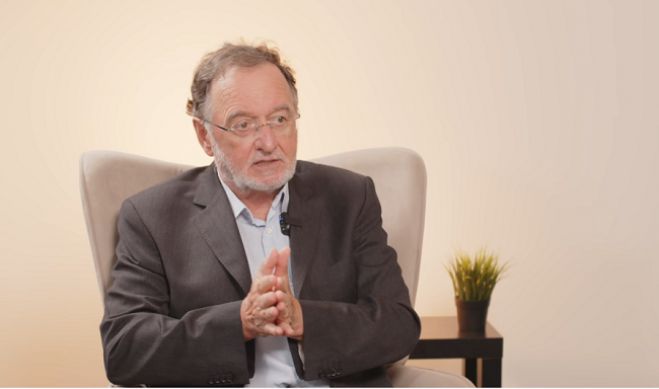 &Lambda;&alpha;&phi;&alpha;&zeta;ά&nu;&eta;&sigmaf;: "&Omicron; &Sigma;&Upsilon;&Rho;&Iota;&Zeta;&Alpha; &mu;&epsilon; &pi;&alpha;&rho;&alpha;&kappa;&omicron;&lambda;&omicron;&upsilon;&theta;&omicron;ύ&sigma;&epsilon; &sigma;&upsilon;&sigma;&tau;&eta;&mu;&alpha;&tau;&iota;&kappa;ά. &Mu;&epsilon; &kappa;&alpha;&tau;έ&gamma;&rho;&alpha;&phi;&epsilon;, &mu;&epsilon; &beta;&iota;&nu;&tau;&epsilon;&omicron;&sigma;&kappa;&omicron;&pi;&omicron;ύ&sigma;&epsilon;  &kappa;&alpha;&iota; &mu;&epsilon; &mu;&alpha;&gamma;&nu;&eta;&tau;&omicron;&sigma;&kappa;&omicron;&pi;&omicron;ύ&sigma;&epsilon;"! (vd)