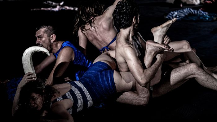 &Tau;&omicron;&nu; &Alpha;ύ&gamma;&omicron;&upsilon;&sigma;&tau;&omicron; &tau;&omicron; &Delta;&iota;&epsilon;&theta;&nu;έ&sigmaf; &Phi;&epsilon;&sigma;&tau;&iota;&beta;ά&lambda; &Chi;&omicron;&rho;&omicron;ύ &Kappa;&alpha;&lambda;&alpha;&mu;ά&tau;&alpha;&sigmaf;