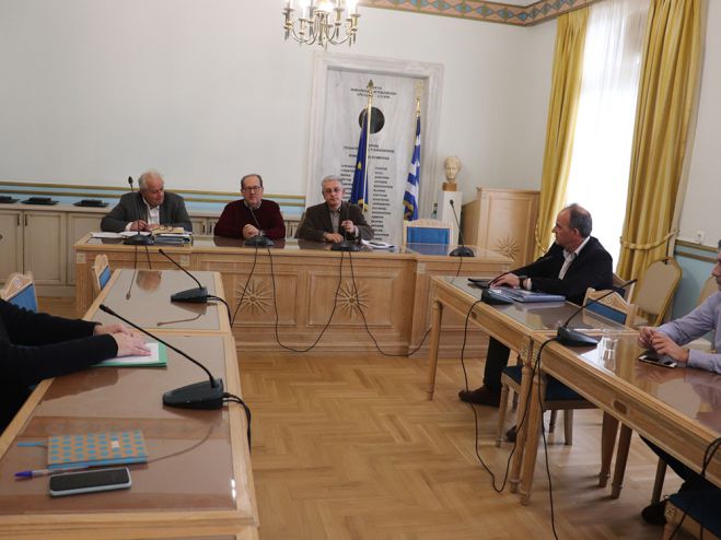 &Sigma;&upsilon;&nu;&epsilon;&delta;&rho;ί&alpha;&sigma;&epsilon; &eta; "&Alpha;&rho;&kappa;&alpha;&delta;ί&alpha; &Alpha;.&Epsilon;." | &Sigma;&tau;&omicron; &epsilon;&pi;ί&kappa;&epsilon;&nu;&tau;&rho;&omicron; &eta; &kappa;&alpha;&tau;&alpha;&nu;&omicron;&mu;ή &chi;&rho;&eta;&mu;ά&tau;&omega;&nu; &alpha;&pi;ό &tau;&omicron; "&lambda;&iota;&gamma;&nu;&iota;&tau;ό&sigma;&eta;&mu;&omicron;"