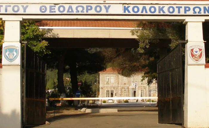 Νίκας: "Απόλυτος σεβασμός στην ιστορία του στρατοπέδου της Τρίπολης"