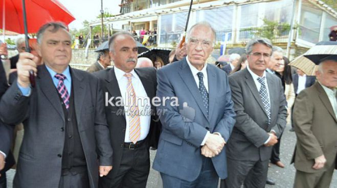 &Sigma;&kappa;έ&phi;&tau;&epsilon;&tau;&alpha;&iota; &tau;&eta;&nu; &pi;&alpha;&rho;&alpha;ί&tau;&eta;&sigma;&eta; &omicron; &Beta;&alpha;&sigma;ί&lambda;&eta;&sigmaf; &Lambda;&epsilon;&beta;έ&nu;&tau;&eta;&sigmaf;! (vd)