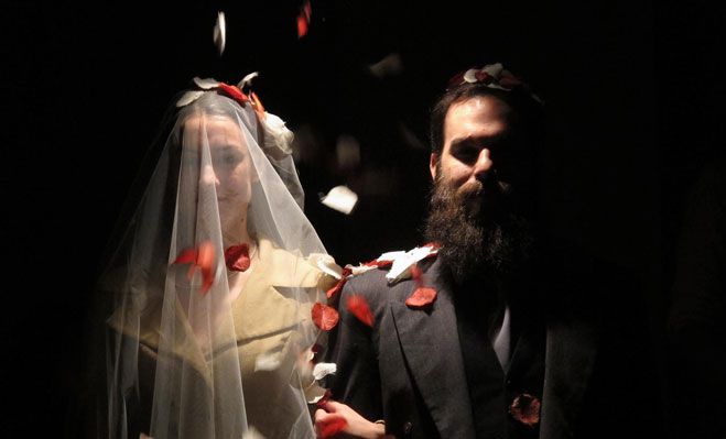 &Gamma;&iota;&alpha; &delta;ύ&omicron; &pi;&alpha;&rho;&alpha;&sigma;&tau;ά&sigma;&epsilon;&iota;&sigmaf; &eta; &laquo;&Gamma;έ&rho;&mu;&alpha;&raquo; &sigma;&tau;&omicron; &Mu;&alpha;&lambda;&lambda;&iota;&alpha;&rho;&omicron;&pi;&omicron;ύ&lambda;&epsilon;&iota;&omicron; &Theta;έ&alpha;&tau;&rho;&omicron; &Tau;&rho;ί&pi;&omicron;&lambda;&eta;&sigmaf;!