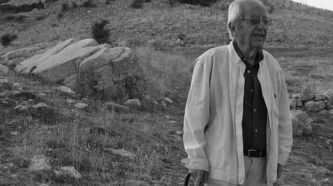 &Sigma;&alpha;&nu; &sigma;ή&mu;&epsilon;&rho;&alpha; "έ&phi;&upsilon;&gamma;&epsilon;" &alpha;&pi;ό &tau;&eta; &zeta;&omega;ή &omicron; &mu;&epsilon;&gamma;ά&lambda;&omicron;&sigmaf; &Alpha;&rho;&kappa;ά&sigmaf; &pi;&omicron;&iota;&eta;&tau;ή&sigmaf; &Eta;&lambda;ί&alpha;&sigmaf; &Sigma;&iota;&mu;ό&pi;&omicron;&upsilon;&lambda;&omicron;&sigmaf; ...