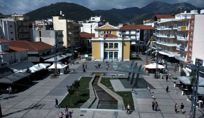 &Eta; &alpha;&pi;ό&phi;&alpha;&sigma;&eta; &tau;&eta;&sigmaf; &Delta;&eta;&mu;&omicron;&tau;&iota;&kappa;ή&sigmaf; &Kappa;&omicron;&iota;&nu;ό&tau;&eta;&tau;&alpha;&sigmaf; &Tau;&rho;ί&pi;&omicron;&lambda;&eta;&sigmaf; &gamma;&iota;&alpha; &tau;&eta;&nu; &alpha;&nu;ά&pi;&tau;&upsilon;&xi;&eta; &tau;&rho;&alpha;&pi;&epsilon;&zeta;&omicron;&kappa;&alpha;&theta;&iota;&sigma;&mu;ά&tau;&omega;&nu; &sigma;&tau;&eta;&nu; &Pi;&lambda;&alpha;&tau;&epsilon;ί&alpha; &Pi;&epsilon;&tau;&rho;&iota;&nu;&omicron;ύ