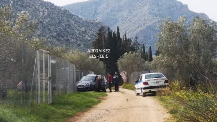 &Epsilon;&nu;&tau;&omicron;&pi;ί&sigma;&tau;&eta;&kappa;&alpha;&nu; &nu;&epsilon;&kappa;&rho;&omicron;ί &delta;ύ&omicron; ά&nu;&delta;&rho;&epsilon;&sigmaf; &sigma;&tau;&omicron; Ά&rho;&gamma;&omicron;&sigmaf; (vd)