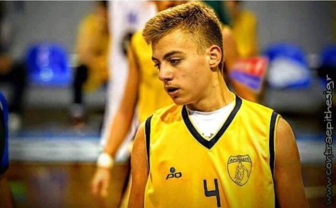 &Delta;&rho;&omicron;&mu;&epsilon;ί&sigmaf; | &Epsilon;&pi;&iota;&sigma;&tau;&rho;έ&phi;&epsilon;&iota; &sigma;&tau;&eta;&nu; &omicron;&mu;ά&delta;&alpha; &omicron; &Delta;&eta;&mu;ή&tau;&rho;&eta;&sigmaf; &Chi;&rho;&omicron;&nu;ό&pi;&omicron;&upsilon;&lambda;&omicron;&sigmaf;