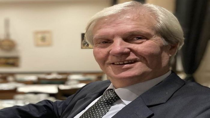 &Alpha;&Delta;&Epsilon;&Delta;&Upsilon; &Alpha;&rho;&kappa;&alpha;&delta;ί&alpha;&sigmaf;: "&Kappa;&alpha;&lambda;ό &sigma;&omicron;&upsilon; &tau;&alpha;&xi;ί&delta;&iota; &phi;ί&lambda;&epsilon; &kappa;&alpha;&iota; &sigma;&upsilon;&nu;ά&delta;&epsilon;&lambda;&phi;&epsilon; &Sigma;ώ&sigma;&tau;&eta; &Kappa;&omicron;&sigma;&kappa;&iota;&nu;ά"