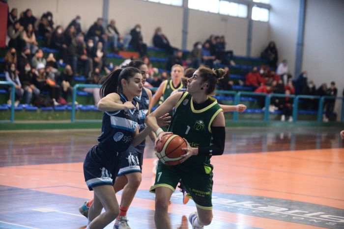 Έ&chi;&alpha;&sigma;&epsilon; &eta; Ά&mu;&iota;&lambda;&lambda;&alpha; &alpha;&pi;ό &tau;&omicron;&nu; &Phi;&omicron;ί&nu;&iota;&kappa;&alpha;