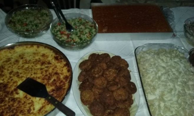 &Pi;ή&rho;&alpha;&nu; ... &phi;&omega;&tau;&iota;ά &tau;&alpha; &pi;&iota;&rho;&omicron;ύ&nu;&iota;&alpha; &sigma;&tau;&eta;&nu; &Omega;&rho;&iota;ά &Kappa;&upsilon;&nu;&omicron;&upsilon;&rho;ί&alpha;&sigmaf;! (&epsilon;&iota;&kappa;ό&nu;&epsilon;&sigmaf;)