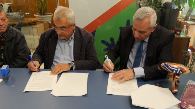&laquo;&Alpha;&rho;&kappa;&alpha;&delta;ί&alpha; &Alpha;&Epsilon; &Omicron;&Tau;&Alpha;&raquo; | &Mu;&nu;&eta;&mu;ό&nu;&iota;&omicron; &Sigma;&upsilon;&nu;&epsilon;&rho;&gamma;&alpha;&sigma;ί&alpha;&sigmaf; &gamma;&iota;&alpha; &tau;&eta;&nu; &pi;&rho;&omicron;&beta;&omicron;&lambda;ή &tau;&omega;&nu; Ά&nu;&omega; &Kappa;&alpha;&rho;&upsilon;ώ&nu; &kappa;&alpha;&iota; &tau;&omicron;&upsilon; &Lambda;&upsilon;&kappa;&alpha;ί&omicron;&upsilon; Ό&rho;&omicron;&upsilon;&sigmaf; (&epsilon;&iota;&kappa;ό&nu;&epsilon;&sigmaf;)