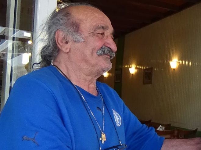 &Gamma;ή&pi;&epsilon;&delta;&alpha; &Alpha;&rho;&kappa;&alpha;&delta;ί&alpha;&sigmaf; | E&nu;ό&sigmaf; &lambda;&epsilon;&pi;&tau;&omicron;ύ &sigma;&iota;&gamma;ή &sigma;&tau;&eta; &mu;&nu;ή&mu;&eta; &tau;&omicron;&upsilon; &Gamma;&iota;ώ&rho;&gamma;&omicron;&upsilon; &Omicron;&rho;&phi;&alpha;&nu;ί&delta;&eta;