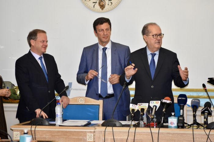 &Nu;ί&kappa;&alpha;&sigmaf; &sigma;&epsilon; &Kappa;&alpha;&rho;&alpha;&mu;&alpha;&nu;&lambda;ή: "&Delta;&epsilon;&nu; &mu;&pi;&omicron;&rho;&omicron;ύ&mu;&epsilon; &nu;&alpha; &mu;&iota;&lambda;ά&mu;&epsilon; &gamma;&iota;&alpha; &alpha;&nu;ά&pi;&tau;&upsilon;&xi;&eta; &tau;&eta;&sigmaf; &Beta;&Iota;&Pi;&Epsilon; &Tau;&rho;ί&pi;&omicron;&lambda;&eta;&sigmaf;, &chi;&omega;&rho;ί&sigmaf; &sigma;&iota;&delta;&eta;&rho;ό&delta;&rho;&omicron;&mu;&omicron;"