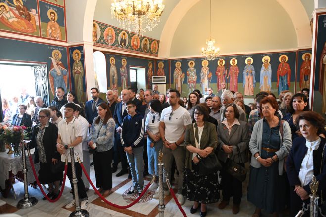Η εορτή του Αγίου Πνεύματος στο Ιερό εξωκλήσιο της Αγίας Τριάδος Σεχίου Τρίπολης (εικόνες)