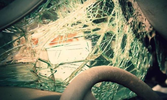 &Tau;&rho;&alpha;&gamma;&omega;&delta;ί&alpha; &sigma;&tau;&eta;&nu; &Epsilon;.&Omicron;. &Tau;&rho;ί&pi;&omicron;&lambda;&eta;&sigmaf;&ndash;&Sigma;&pi;ά&rho;&tau;&eta;&sigmaf; | &Alpha;&upsilon;&tau;&omicron;&kappa;ί&nu;&eta;&tau;&omicron; έ&pi;&epsilon;&sigma;&epsilon; &pi;ά&nu;&omega; &sigma;&epsilon; &beta;&rho;ά&chi;&omicron; - &Nu;&epsilon;&kappa;&rho;ό&sigmaf; &omicron; &omicron;&delta;&eta;&gamma;ό&sigmaf;