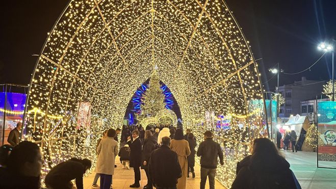 Χιλιάδες δημότες και επισκέπτες απολαμβάνουν την Χριστουγεννιάτικη Τρίπολη!