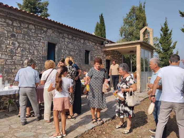 &Lambda;&alpha;&gamma;&kappa;ά&delta;&iota;&alpha; | &Gamma;&iota;&omicron;&rho;&tau;ά&zeta;&epsilon;&iota; &tau;&omicron; &epsilon;&xi;&omega;&kappa;&lambda;ή&sigma;&iota; &tau;&omicron;&upsilon; &Alpha;&gamma;ί&omicron;&upsilon; &Iota;&omega;ά&nu;&nu;&eta; &sigma;&tau;&omicron;&nu; &omicron;&iota;&kappa;&iota;&sigma;&mu;ό Ά&nu;&omega; &Mu;&pi;&omicron;ύ&phi;&eta; (&epsilon;&iota;&kappa;ό&nu;&epsilon;&sigmaf;)
