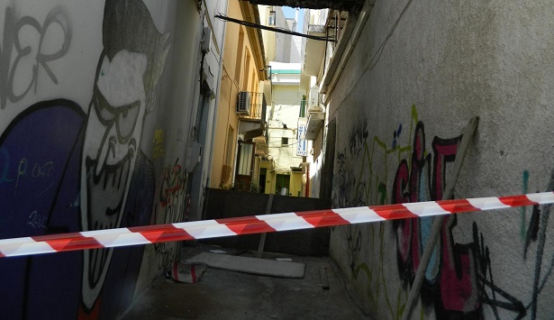 &laquo;&Kappa;&alpha;&tau;&alpha;&rho;&rho;έ&epsilon;&iota;&raquo; &tau;&omicron; &Pi;&epsilon;&tau;&rho;&omicron;&pi;&omicron;ύ&lambda;&epsilon;&iota;&omicron; &ndash; &Sigma;&phi;&rho;&alpha;&gamma;ί&sigma;&tau;&eta;&kappa;&epsilon; &omicron; &delta;&iota;&pi;&lambda;&alpha;&nu;ό&sigmaf; &pi;&epsilon;&zeta;ό&delta;&rho;&omicron;&mu;&omicron;&sigmaf; &gamma;&iota;&alpha; &lambda;ό&gamma;&omicron;&upsilon;&sigmaf; &alpha;&sigma;&phi;&alpha;&lambda;&epsilon;ί&alpha;&sigmaf;