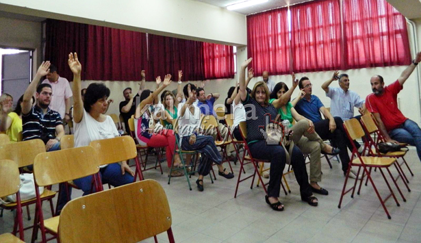 Παράσταση διαμαρτυρίας από τους καθηγητές στην Τρίπολη - Ετοιμάζουν επισκέψεις στα βουλευτικά γραφεία! (εικόνες και βίντεο)
