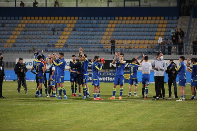 &Mu;&epsilon; &iota;&sigma;&omicron;&pi;&alpha;&lambda;ί&alpha; "έ&kappa;&lambda;&epsilon;&iota;&sigma;&epsilon;" &eta; &chi;&rho;&omicron;&nu;&iota;ά &gamma;&iota;&alpha; &tau;&omicron;&nu; &Alpha;&sigma;&tau;έ&rho;&alpha;