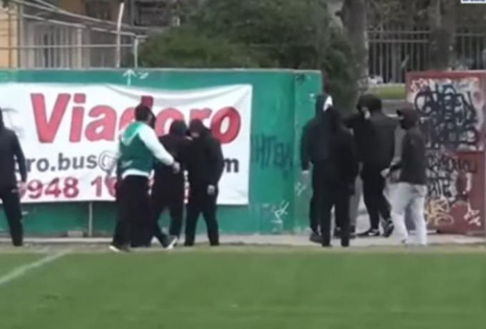 &Kappa;&omicron;&upsilon;&kappa;&omicron;&upsilon;&lambda;&omicron;&phi;ό&rho;&omicron;&iota; &epsilon;&iota;&sigma;έ&beta;&alpha;&lambda;&alpha;&nu; &sigma;&epsilon; &alpha;&gamma;ώ&nu;&alpha; &tau;&eta;&sigmaf; &Epsilon;&Pi;&Sigma; &Mu;&alpha;&kappa;&epsilon;&delta;&omicron;&nu;ί&alpha;&sigmaf;! (vd)