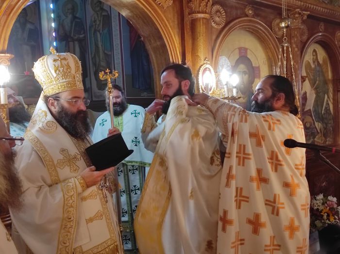 &Delta;ά&rho;&alpha; | &Chi;&epsilon;&iota;&rho;&omicron;&tau;&omicron;&nu;ή&theta;&eta;&kappa;&epsilon; &omicron; &nu;έ&omicron;&sigmaf; &Pi;&rho;&epsilon;&sigma;&beta;ύ&tau;&epsilon;&rho;&omicron;&sigmaf; &pi;. &Alpha;&lambda;έ&xi;&alpha;&nu;&delta;&rho;&omicron;&sigmaf; &Pi;&rho;&omicron;&kappa;ό&pi;&omicron;&sigmaf; (&epsilon;&iota;&kappa;ό&nu;&epsilon;&sigmaf;)