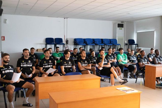 &Epsilon;&nu;&eta;&mu;έ&rho;&omega;&sigma;&eta; &gamma;&iota;&alpha; &theta;έ&mu;&alpha;&tau;&alpha;  &nu;&tau;ό&pi;&iota;&nu;&gamma;&kappa; &sigma;&tau;&omicron; &pi;&omicron;&delta;&omicron;&sigma;&phi;&alpha;&iota;&rho;&iota;&kappa;ό &tau;&mu;ή&mu;&alpha; &tau;&omicron;&upsilon; &Alpha;&sigma;&tau;έ&rho;&alpha;