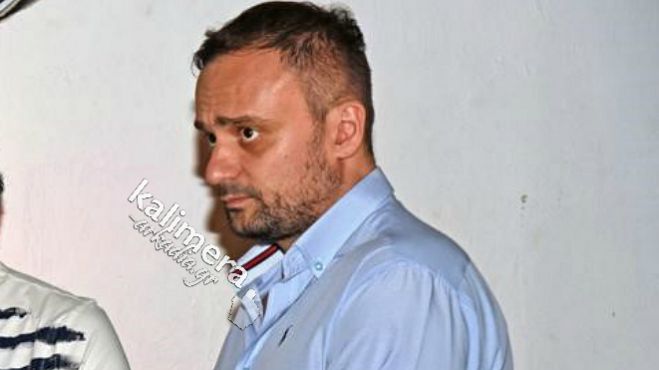 &Sigma;&tau;&eta;&nu; &Pi;&omicron;&lambda;&iota;&tau;&iota;&kappa;ή &Epsilon;&pi;&iota;&tau;&rho;&omicron;&pi;ή &tau;&eta;&sigmaf; &Nu;&Delta; &epsilon;&kappa;&lambda;έ&chi;&tau;&eta;&kappa;&epsilon; &omicron; &Chi;&rho;&upsilon;&sigma;ό&sigma;&tau;&omicron;&mu;&omicron;&sigmaf; &Zeta;&alpha;&phi;&epsilon;&iota;&rho;ό&pi;&omicron;&upsilon;&lambda;&omicron;&sigmaf;