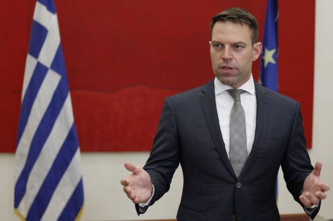&Kappa;&alpha;&sigma;&sigma;&epsilon;&lambda;ά&kappa;&eta;&sigmaf;: "&Alpha;&lambda;ή&theta;&epsilon;&iota;&alpha; &delta;&iota;&alpha;&beta;ά&sigma;&alpha;&tau;&epsilon; &pi;&omicron;&upsilon;&theta;&epsilon;&nu;ά ό&tau;&iota; &omicron;&iota; &omicron;&phi;&epsilon;&iota;&lambda;έ&sigmaf; &tau;&eta;&sigmaf; &Nu;&Delta; &epsilon;&kappa;&tau;&omicron;&xi;&epsilon;ύ&tau;&eta;&kappa;&alpha;&nu; &kappa;&alpha;&tau;ά 52 &epsilon;&kappa;&alpha;&tau;. &epsilon;&upsilon;&rho;ώ &mu;έ&sigma;&alpha; &sigma;&epsilon; έ&nu;&alpha; &chi;&rho;ό&nu;&omicron;;"